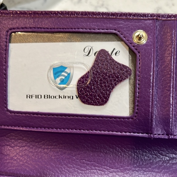 Dante RFID Ladies Pebbled Leather Wallet/Clutch - Purple - 7.5"W x 3.5"H x 1"D - Picture 5 of 5